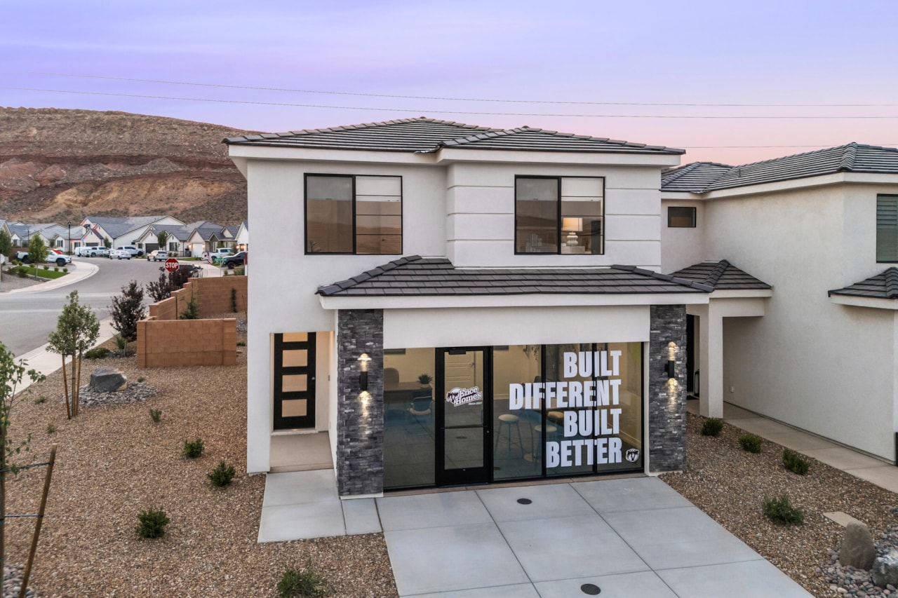 332 S Deep Creek DR Washington, UT 84780 home for sale, MLS#25-264372 - Erika Rogers Photo 35