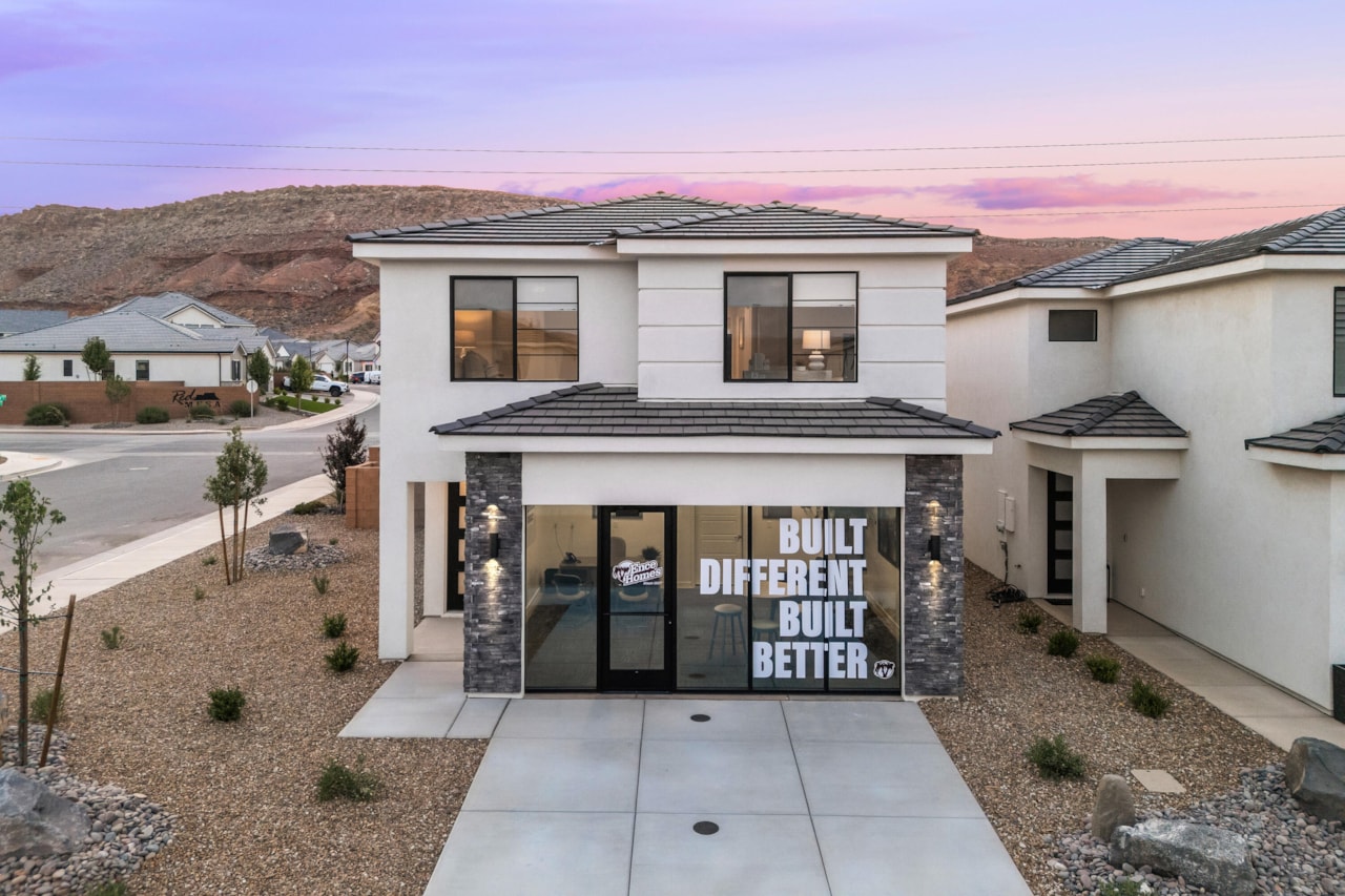 332 S Deep Creek DR Washington, UT 84780 home for sale, MLS#25-264372 - Erika Rogers Photo 36