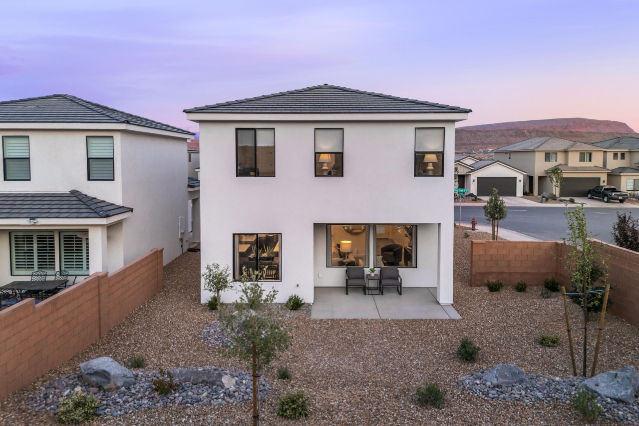 332 S Deep Creek DR Washington, UT 84780 home for sale, MLS#25-264372 - Erika Rogers Photo 40