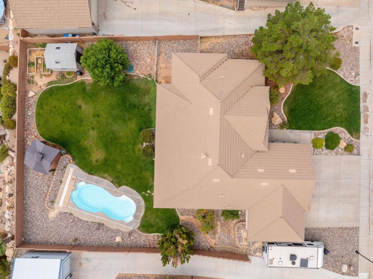 2208 E 2480  S St George, UT 84790 home for sale, MLS#25-263350 - Erika Rogers Photo 43