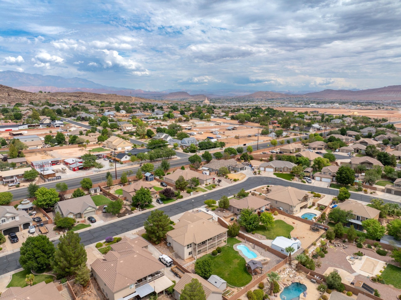 2208 E 2480  S St George, UT 84790 home for sale, MLS#25-263350 - Erika Rogers Photo 53