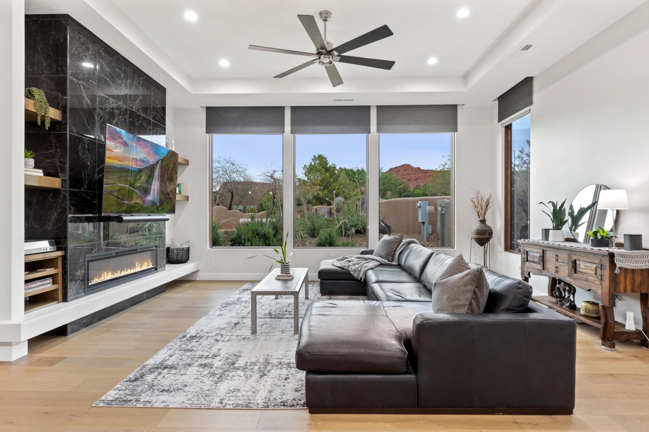 2090 N Tuweap DR #13 St George, UT 84770 home for sale, MLS#25-264462 - Erika Rogers Photo 5