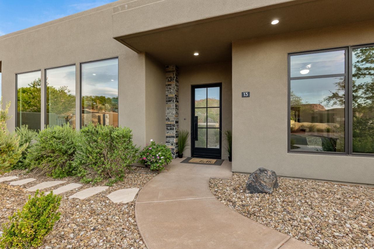 2090 N Tuweap DR #13 St George, UT 84770 home for sale, MLS#25-264462 - Erika Rogers Photo 33