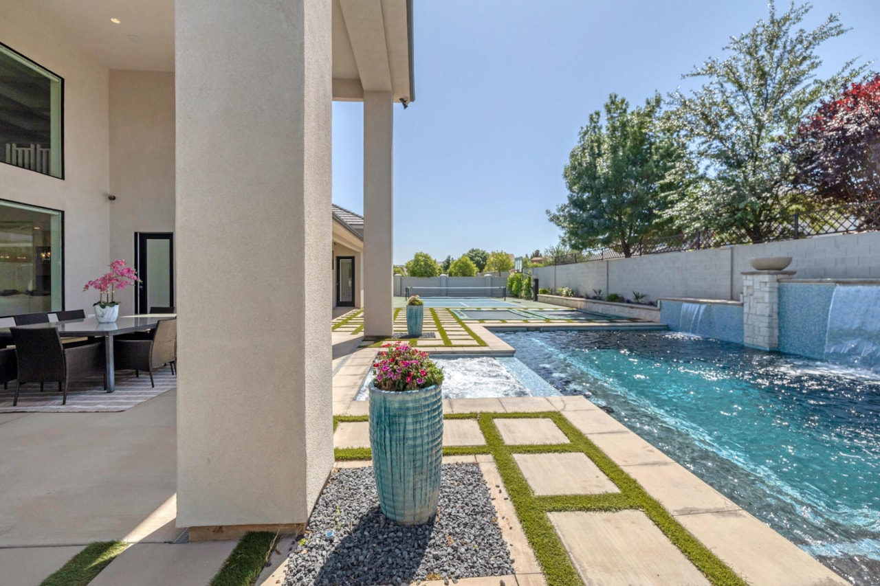 2688 E 1240  S St George, UT 84790 home for sale, MLS#25-264340 - Erika Rogers Photo 75