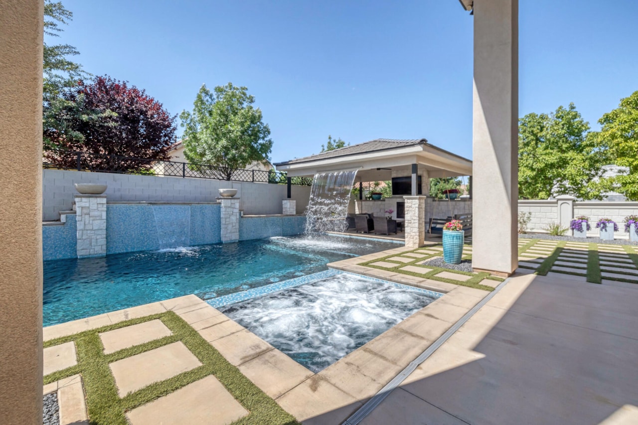 2688 E 1240  S St George, UT 84790 home for sale, MLS#25-264340 - Erika Rogers Photo 77