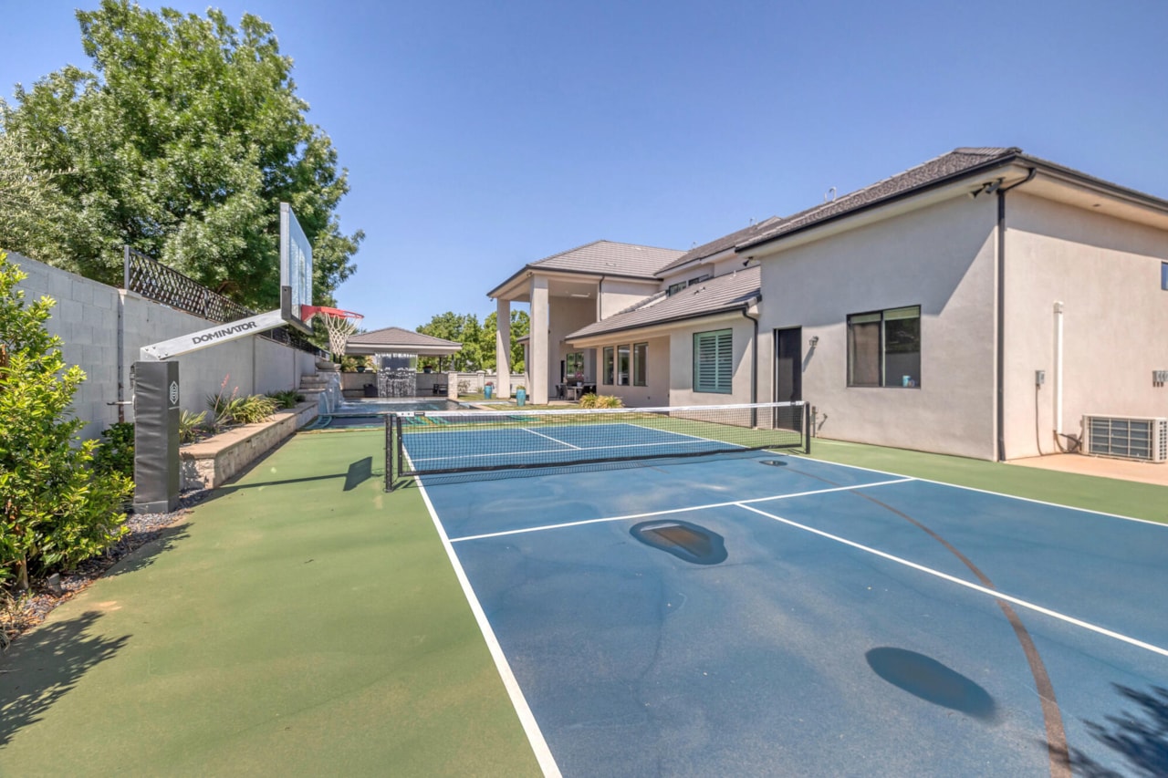 2688 E 1240  S St George, UT 84790 home for sale, MLS#25-264340 - Erika Rogers Photo 81