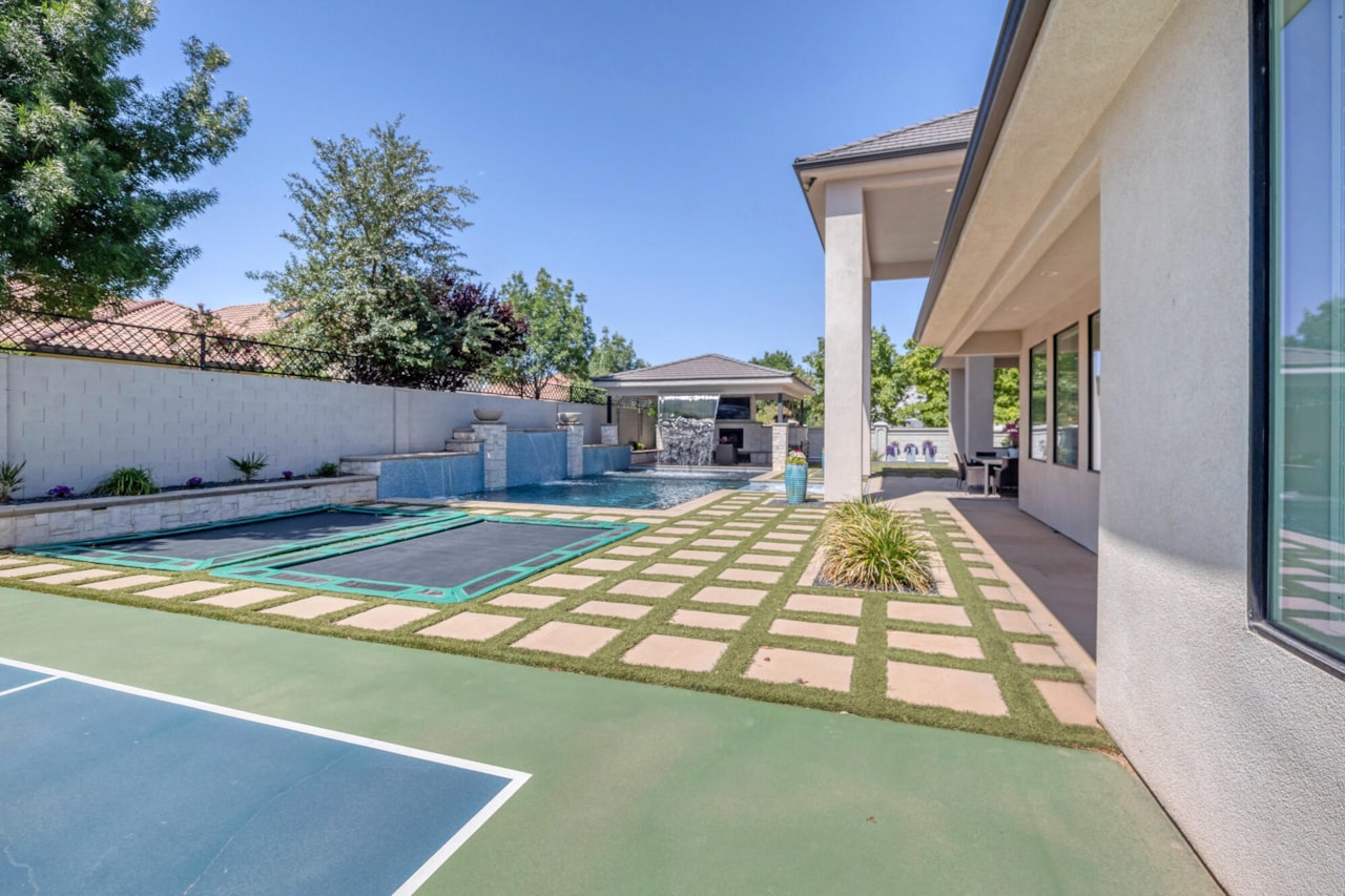 2688 E 1240  S St George, UT 84790 home for sale, MLS#25-264340 - Erika Rogers Photo 83