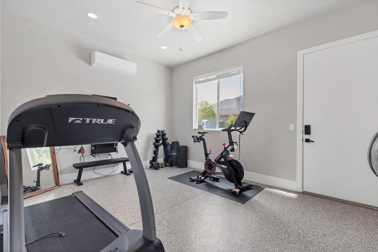 2688 E 1240  S St George, UT 84790 home for sale, MLS#25-264340 - Erika Rogers Photo 87