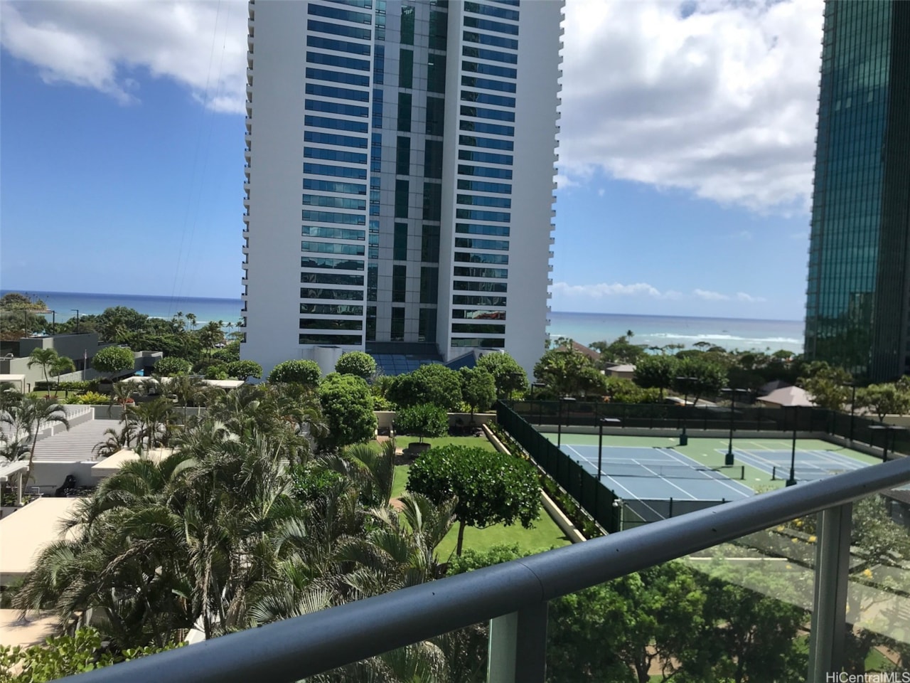 O様 9月26日順次発売｜CONVERSE × SHINYAKOZUKA 