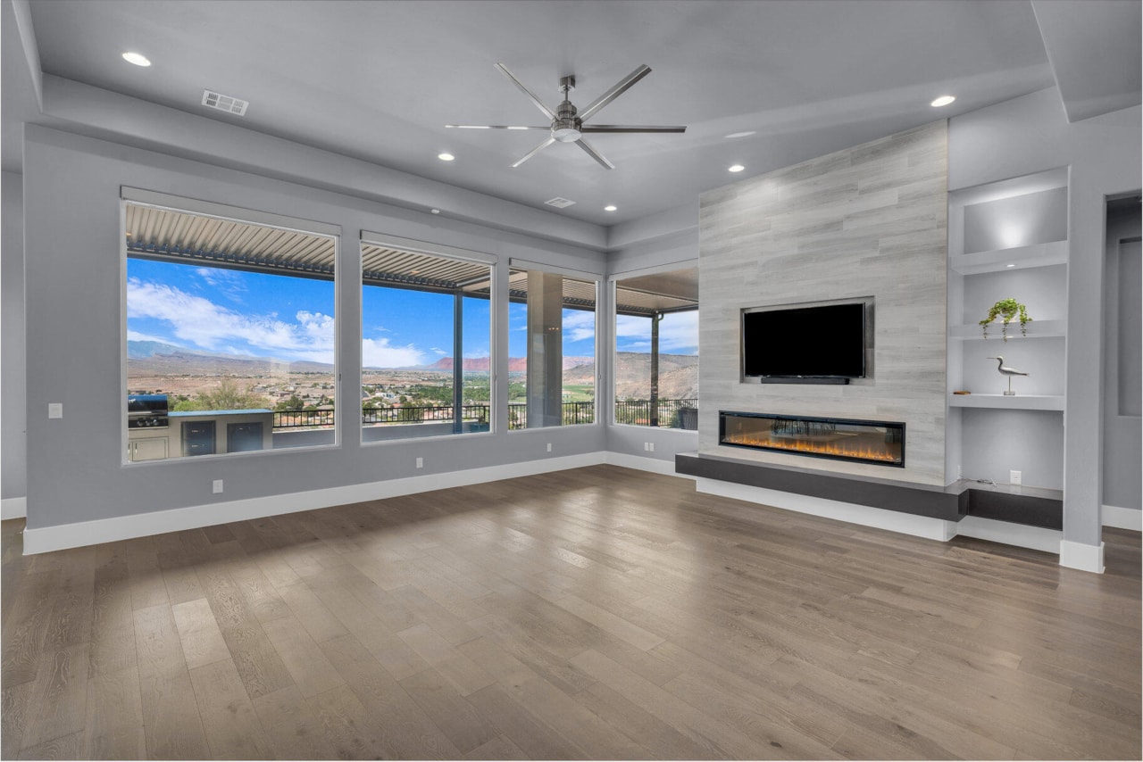 284 W Sir Monte DR St George, UT 84770 home for sale, MLS#25-264558 - Erika Rogers Photo 2