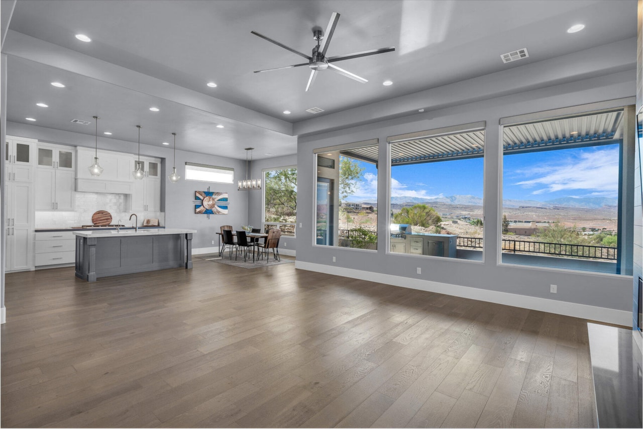 284 W Sir Monte DR St George, UT 84770 home for sale, MLS#25-264558 - Erika Rogers Photo 4