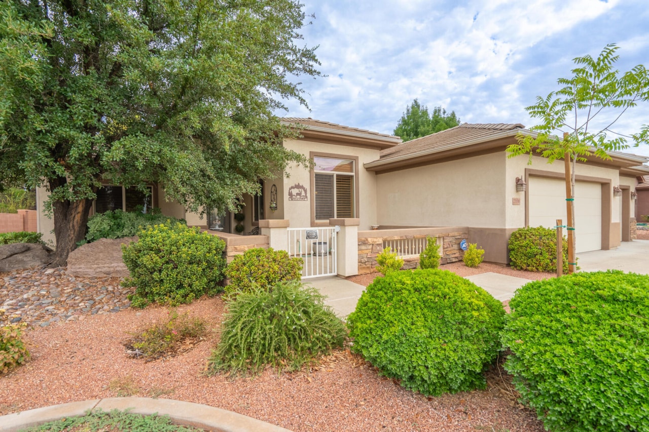 2166 W 1010 N #42 St George, UT 84770 home for sale, MLS#25-264153 - Erika Rogers Photo 5