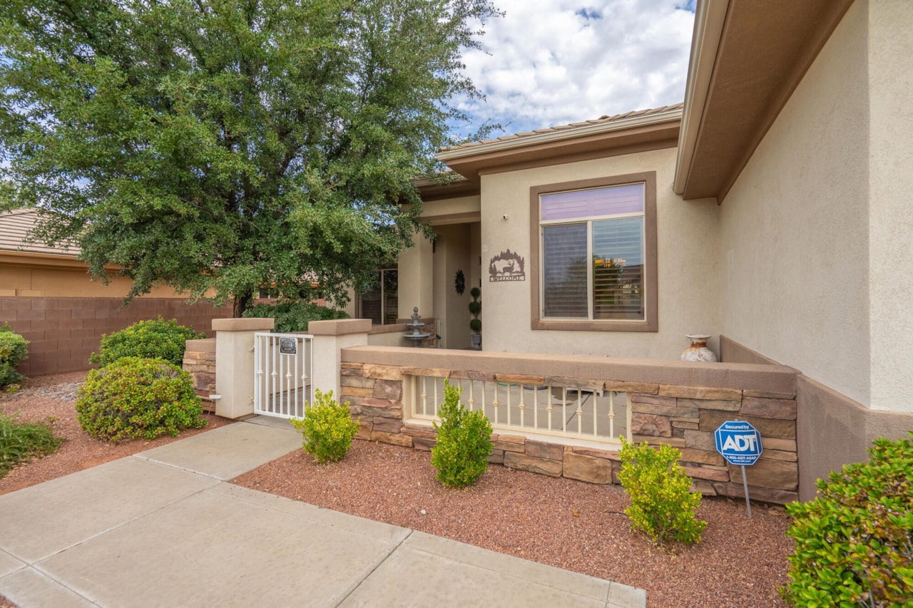 2166 W 1010 N #42 St George, UT 84770 home for sale, MLS#25-264153 - Erika Rogers Photo 6