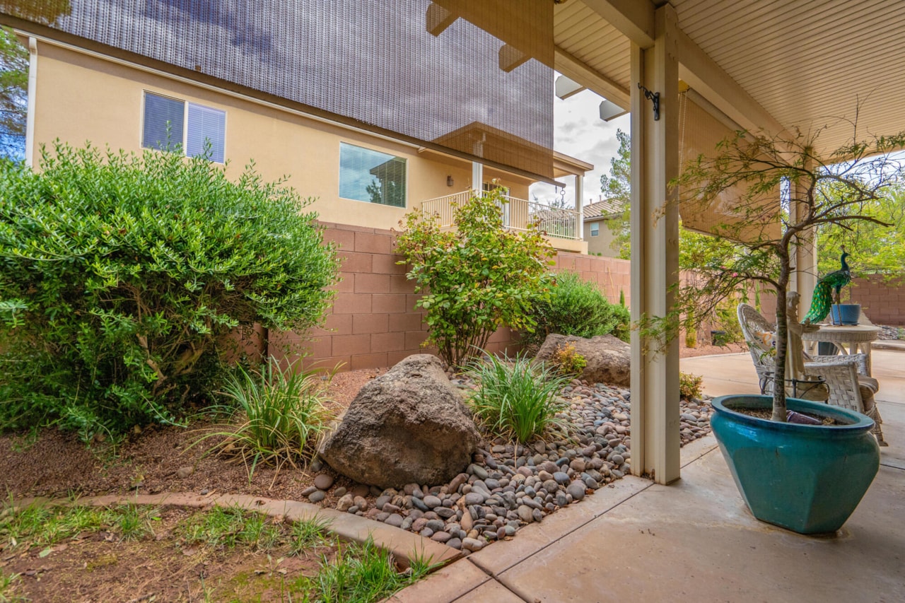 2166 W 1010 N #42 St George, UT 84770 home for sale, MLS#25-264153 - Erika Rogers Photo 26