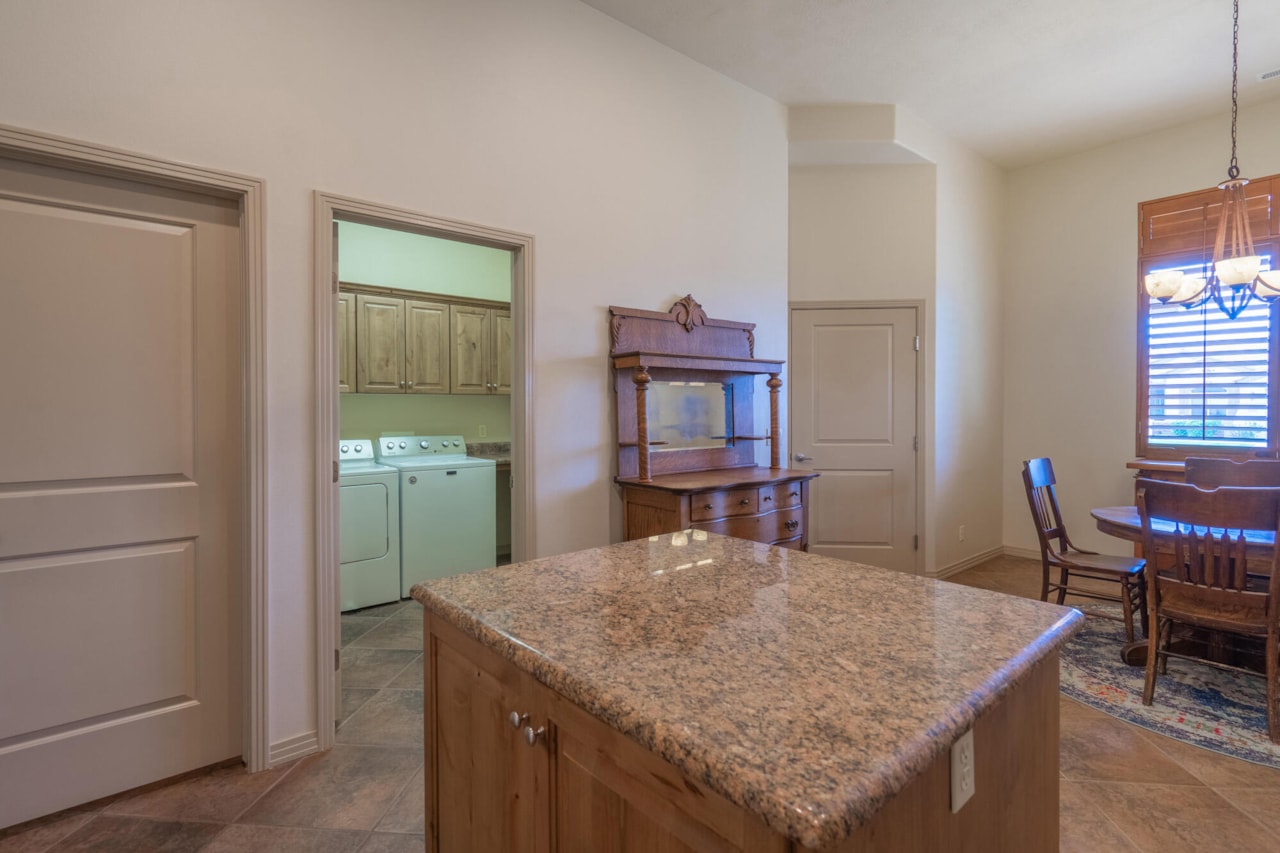 2166 W 1010 N #42 St George, UT 84770 home for sale, MLS#25-264153 - Erika Rogers Photo 34