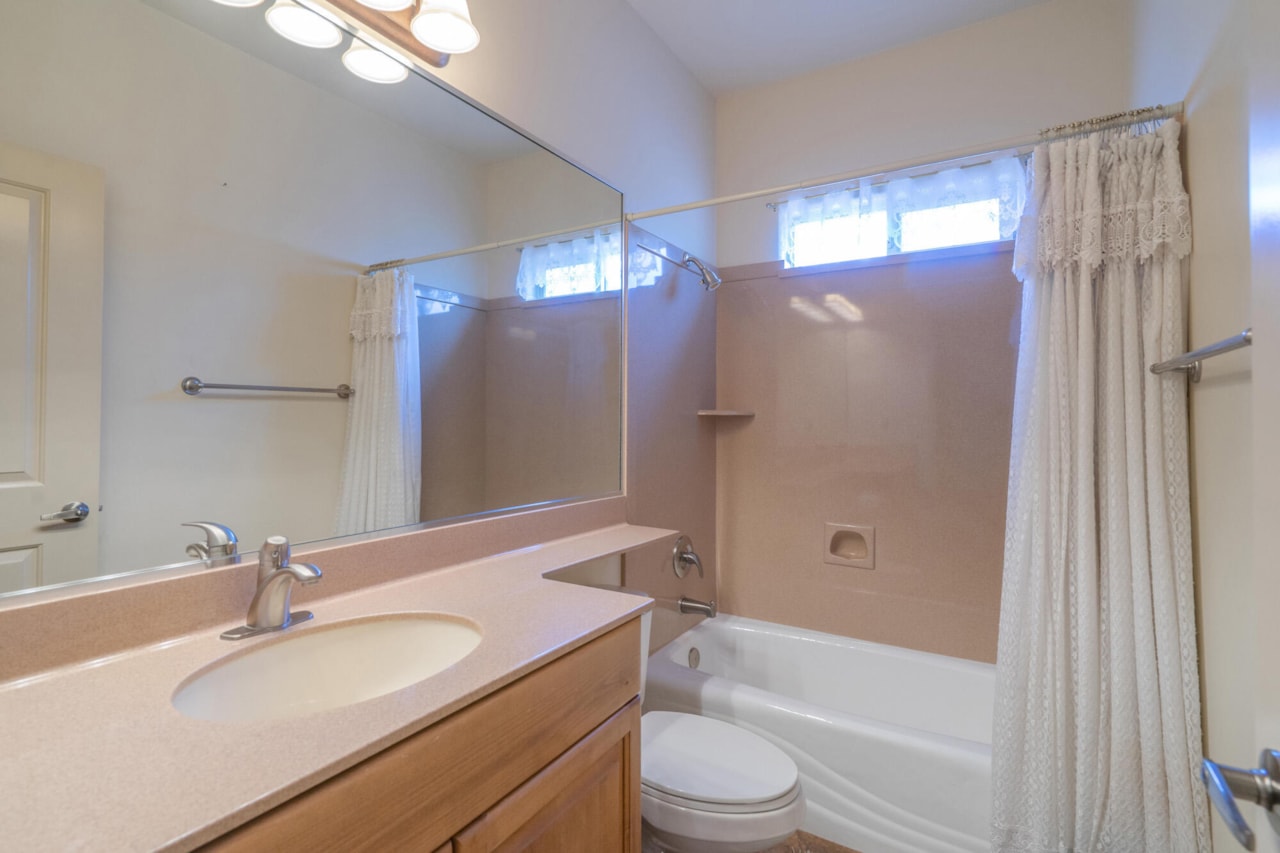 2166 W 1010 N #42 St George, UT 84770 home for sale, MLS#25-264153 - Erika Rogers Photo 44