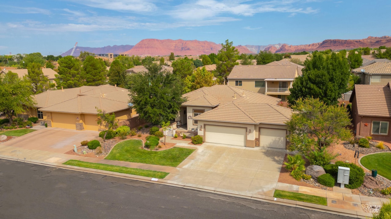 2166 W 1010 N #42 St George, UT 84770 home for sale, MLS#25-264153 - Erika Rogers Photo 47