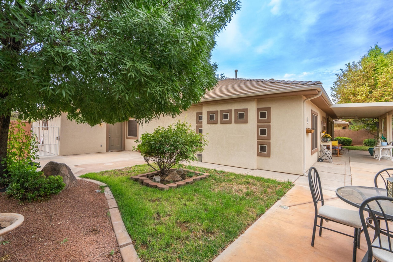 2166 W 1010 N #42 St George, UT 84770 home for sale, MLS#25-264153 - Erika Rogers Photo 59