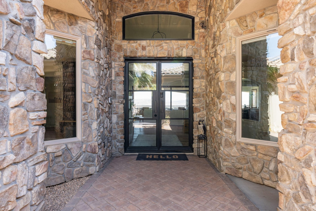 1343 W Cambridge Ave Washington, UT 84780 home for sale, MLS#25-264566 - Erika Rogers Photo 5