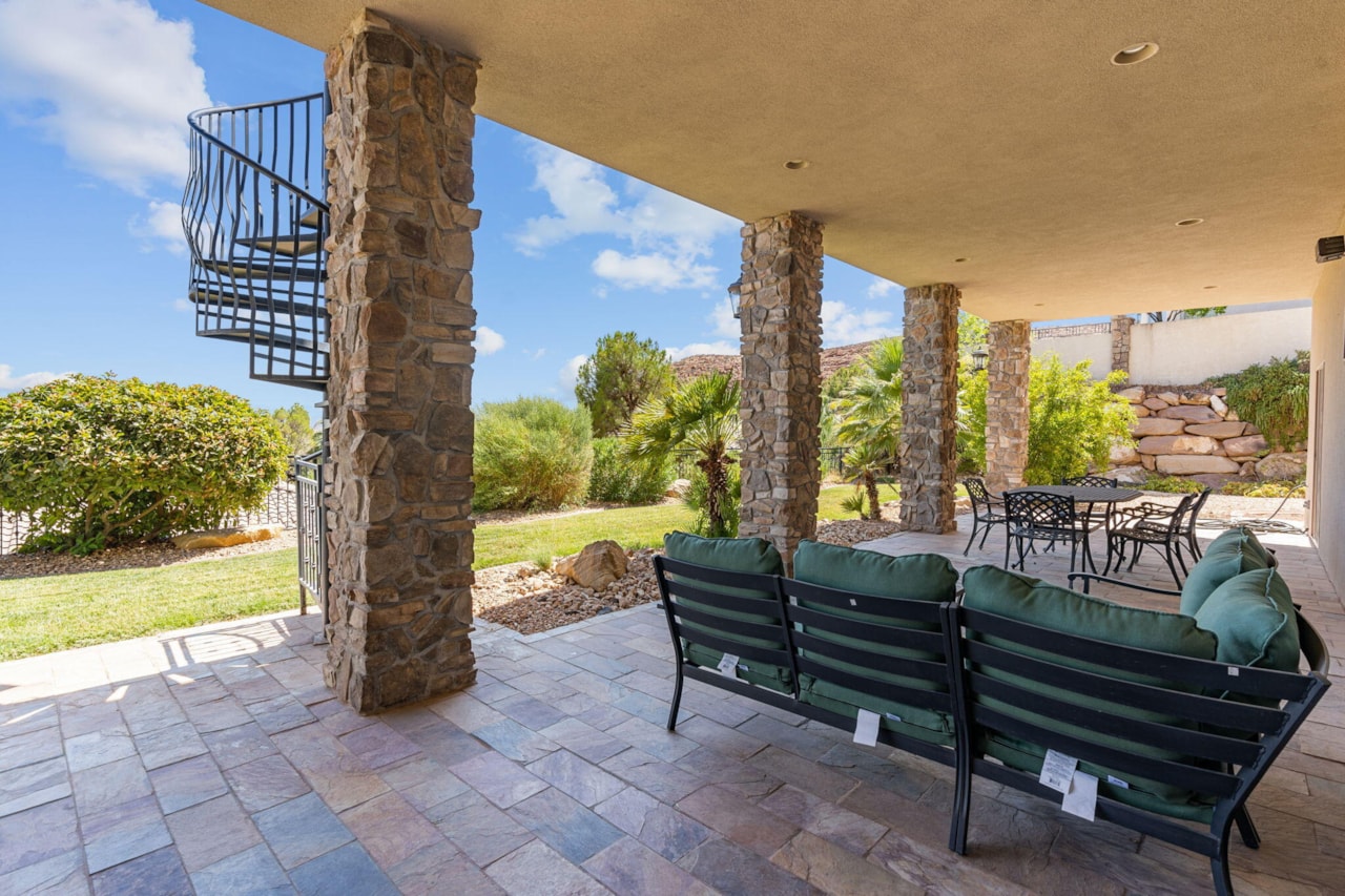 1343 W Cambridge Ave Washington, UT 84780 home for sale, MLS#25-264566 - Erika Rogers Photo 71