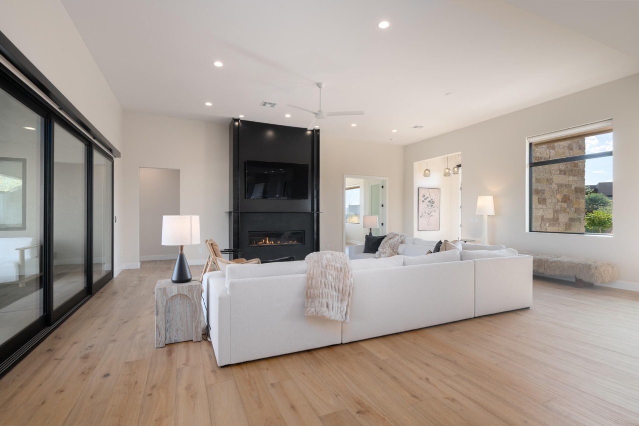 4816 N Petroglyph DR St George, UT 84770 home for sale, MLS#25-264615 - Erika Rogers Photo 14