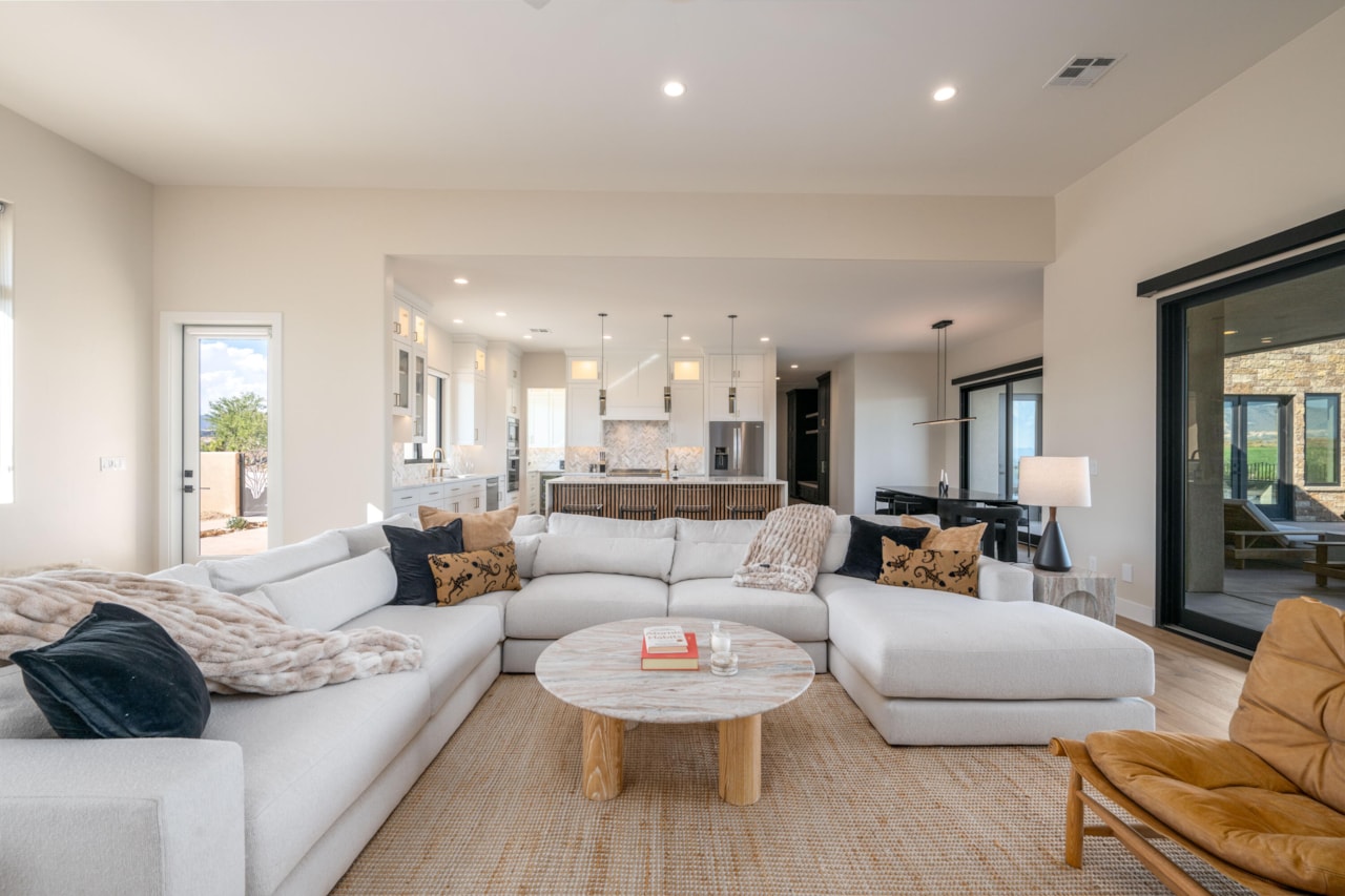 4816 N Petroglyph DR St George, UT 84770 home for sale, MLS#25-264615 - Erika Rogers Photo 16