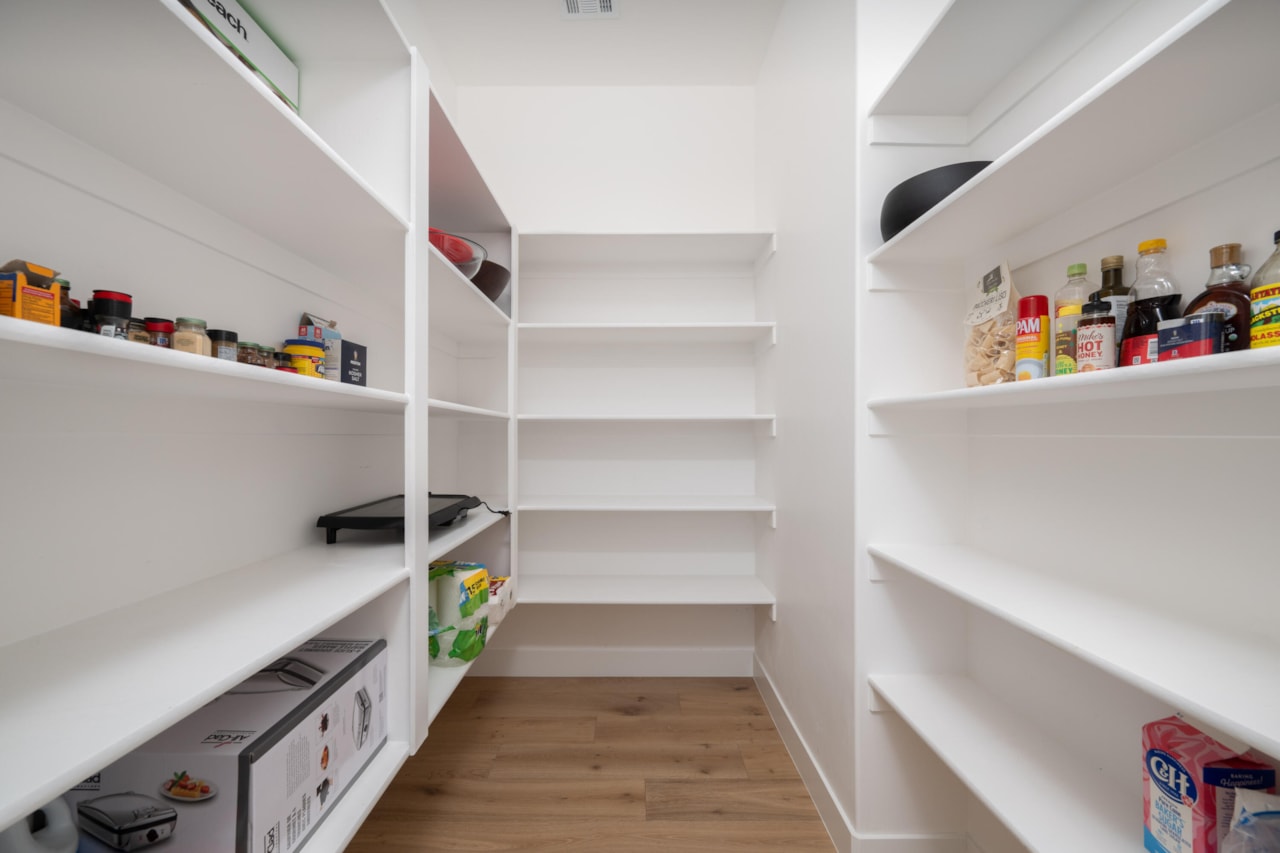 4816 N Petroglyph DR St George, UT 84770 home for sale, MLS#25-264615 - Erika Rogers Photo 31