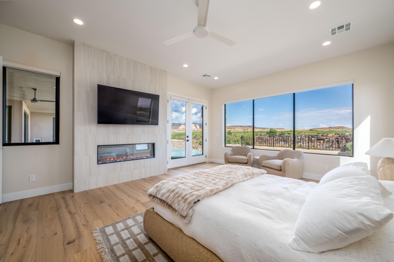 4816 N Petroglyph DR St George, UT 84770 home for sale, MLS#25-264615 - Erika Rogers Photo 33