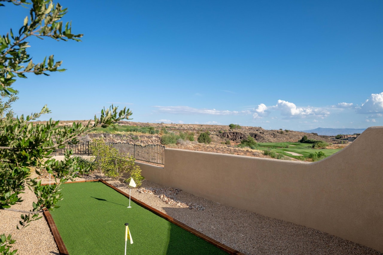 4816 N Petroglyph DR St George, UT 84770 home for sale, MLS#25-264615 - Erika Rogers Photo 72