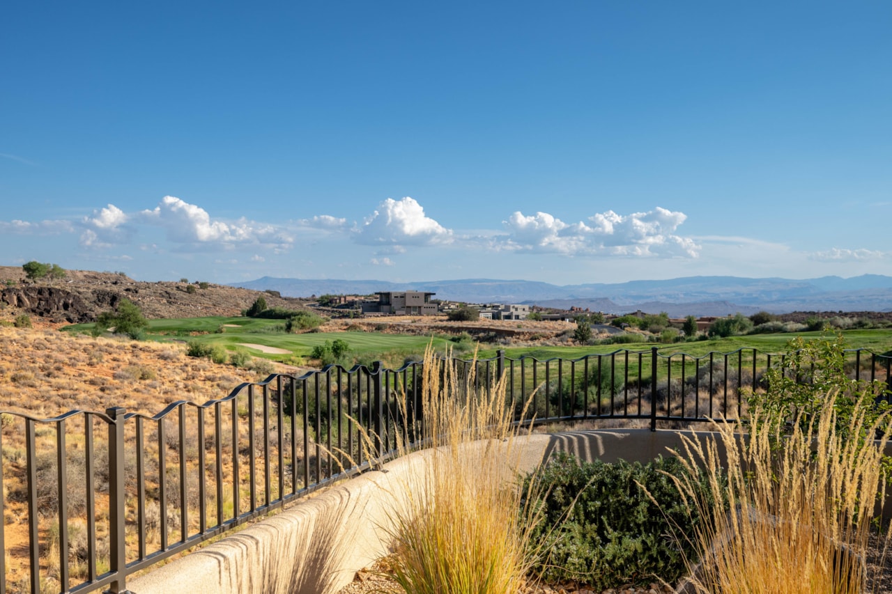 4816 N Petroglyph DR St George, UT 84770 home for sale, MLS#25-264615 - Erika Rogers Photo 76