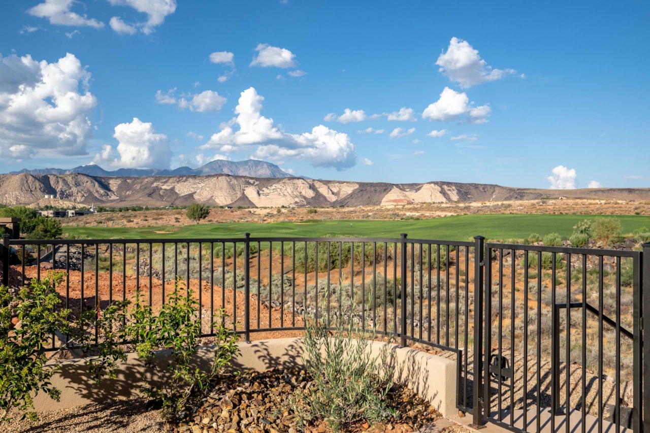 4816 N Petroglyph DR St George, UT 84770 home for sale, MLS#25-264615 - Erika Rogers Photo 79