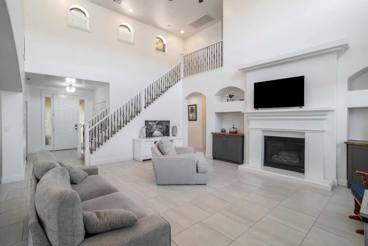 376 E Calgary St George, UT 84790 home for sale, MLS#25-264625 - Erika Rogers Photo 9