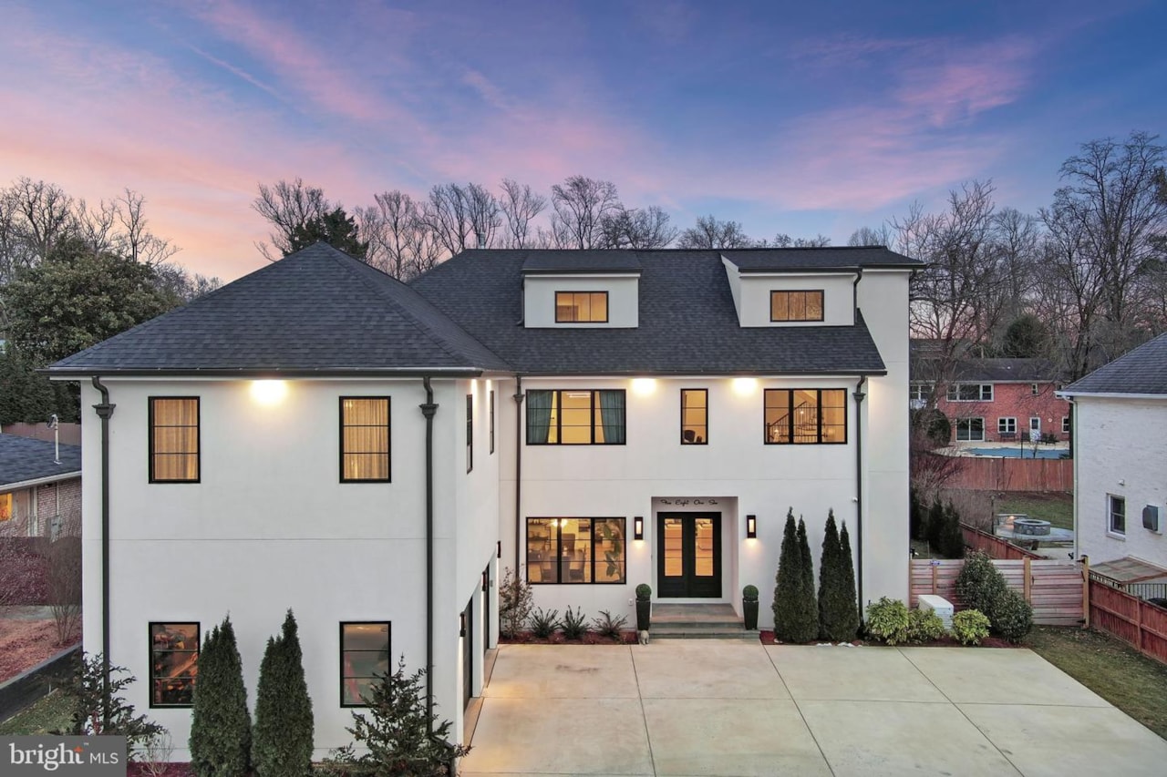 Kenwood Park 5816 Durbin Rd Bethesda MD 20817 MDMC2168152