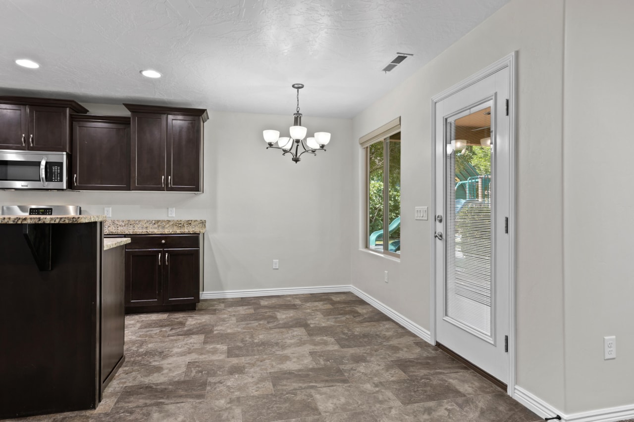 3342 S 240  W Washington, UT 84780 home for sale, MLS#25-262505 - Erika Rogers Photo 10