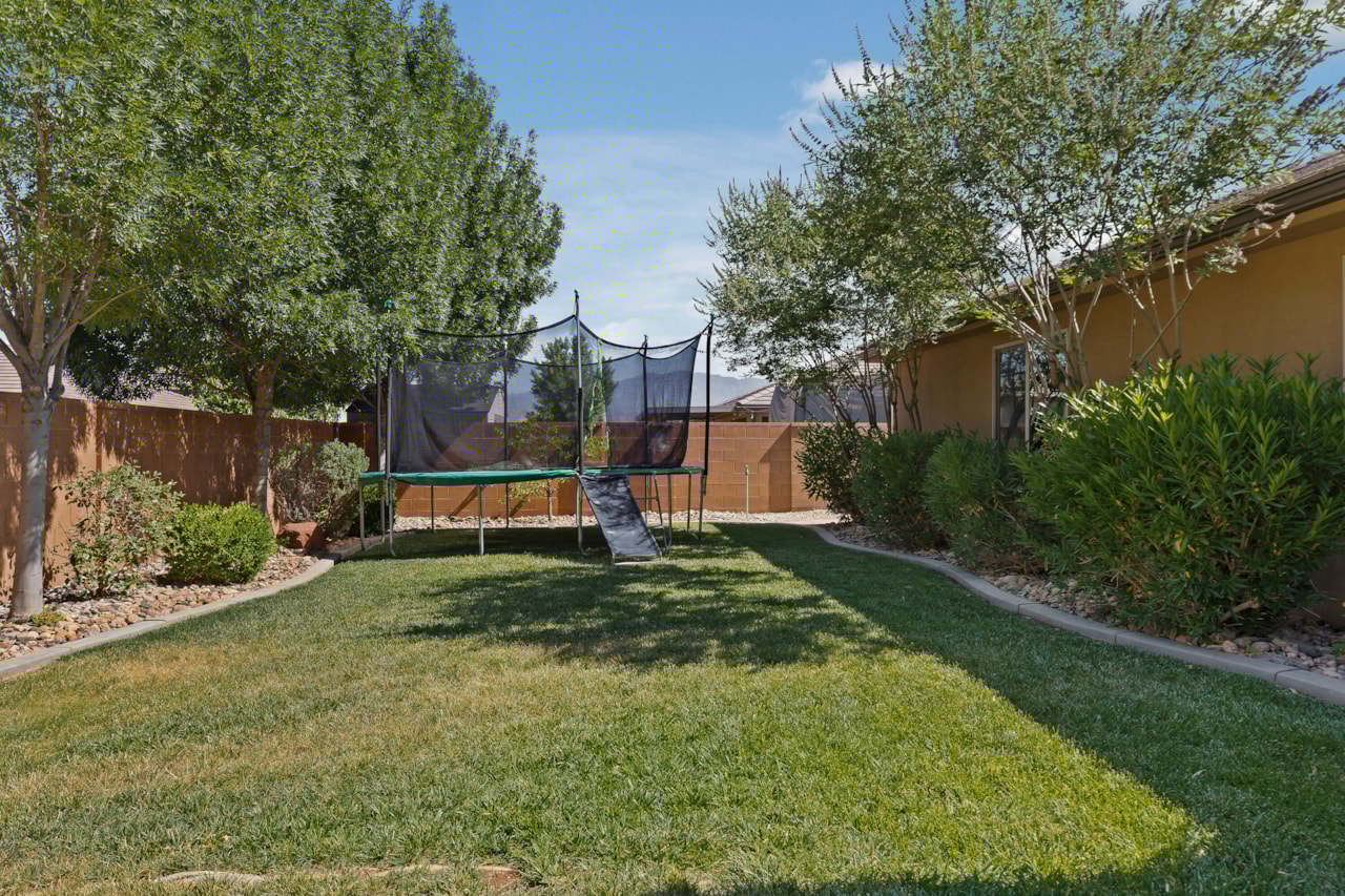 3342 S 240  W Washington, UT 84780 home for sale, MLS#25-262505 - Erika Rogers Photo 25