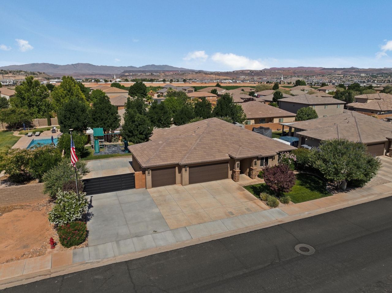 3342 S 240  W Washington, UT 84780 home for sale, MLS#25-262505 - Erika Rogers Photo 28