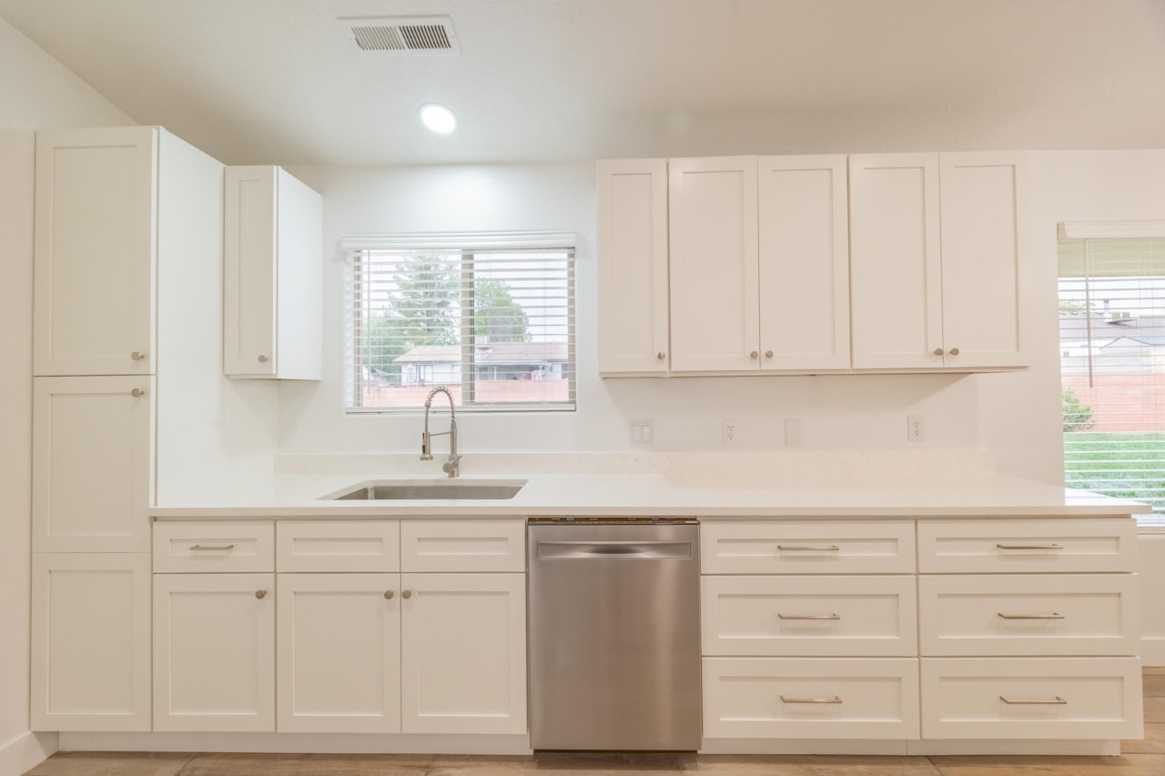 1548 W 1370 ST N St George, UT 84770 home for sale, MLS#25-264699 - Erika Rogers Photo 13