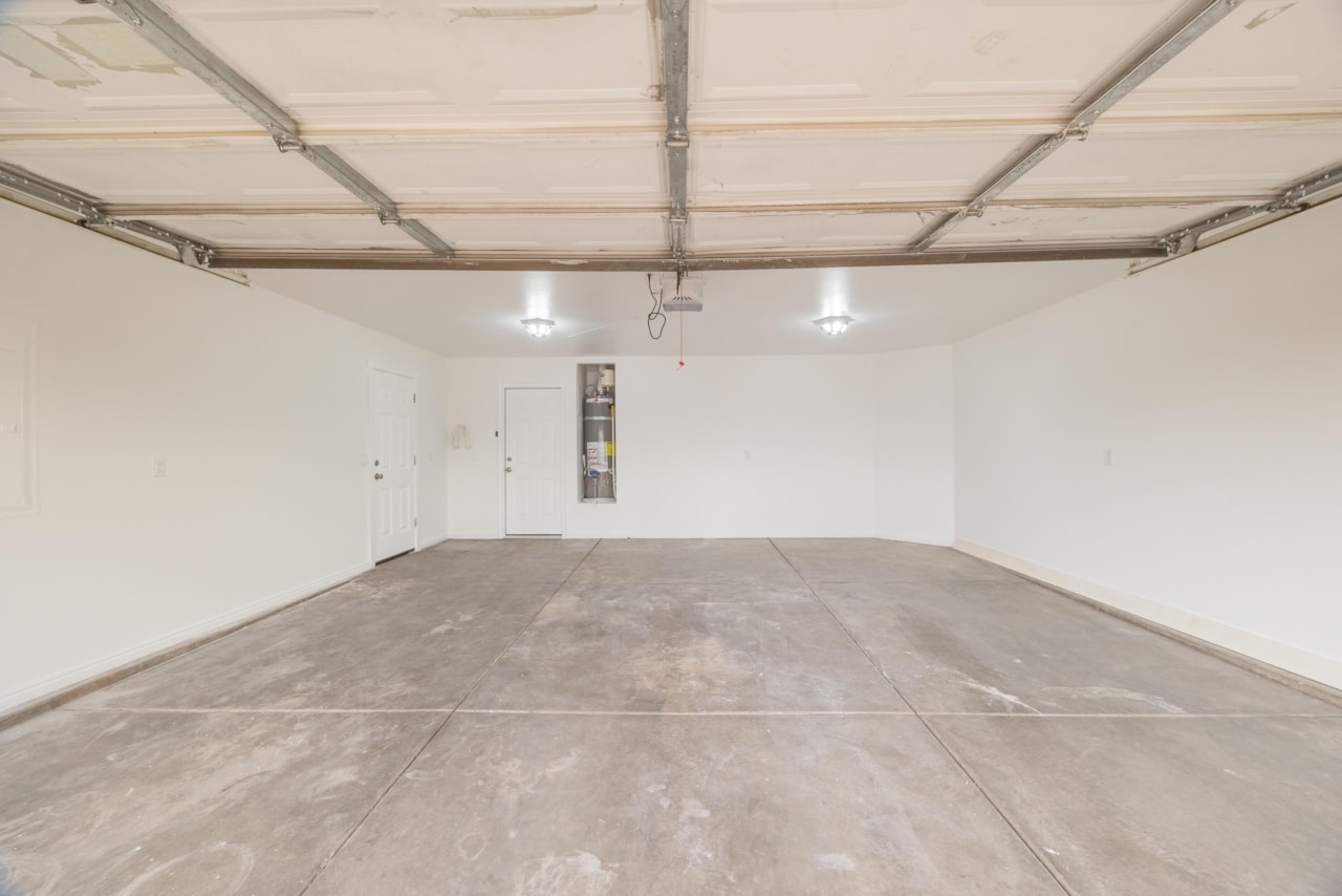 1548 W 1370 ST N St George, UT 84770 home for sale, MLS#25-264699 - Erika Rogers Photo 21