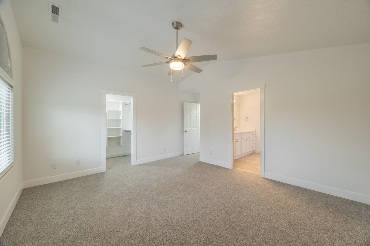 1548 W 1370 ST N St George, UT 84770 home for sale, MLS#25-264699 - Erika Rogers Photo 37