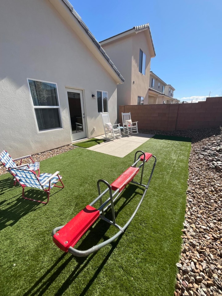 314 Deep Creek DR Washington, UT 84780 home for sale, MLS#25-264662 - Erika Rogers Photo 18