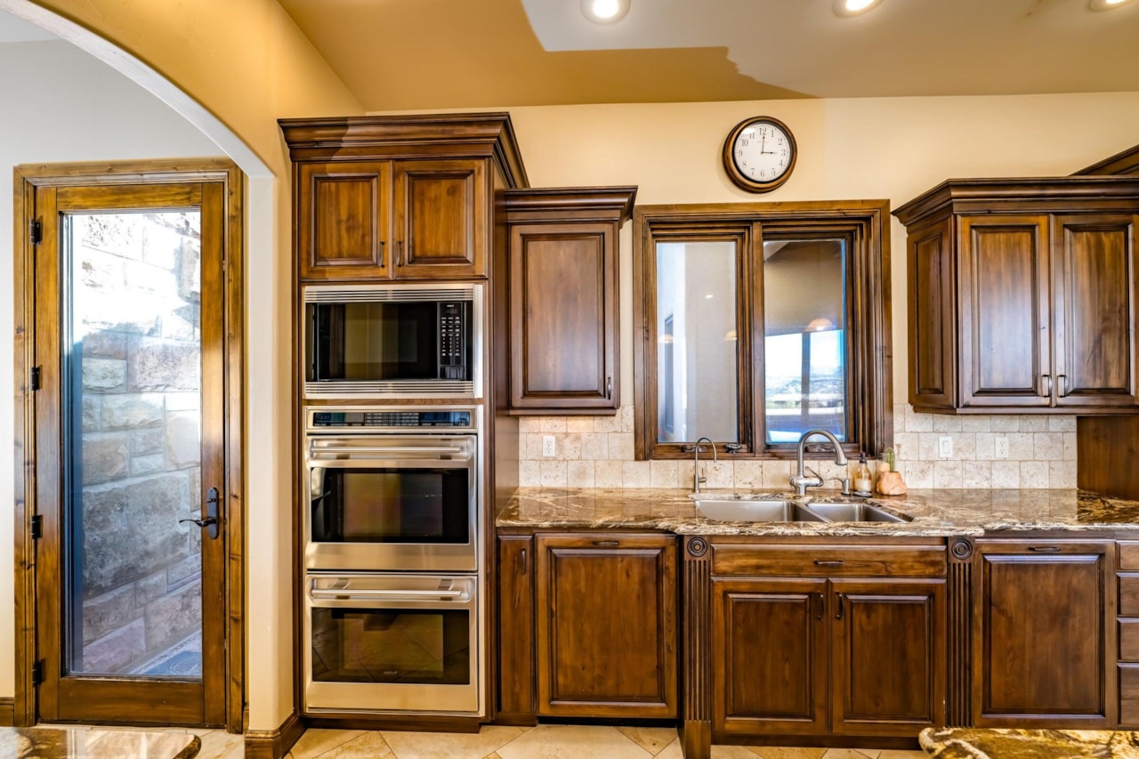 2018 E Opal Way St George, UT 84790 home for sale, MLS#25-264768 - Erika Rogers Photo 21