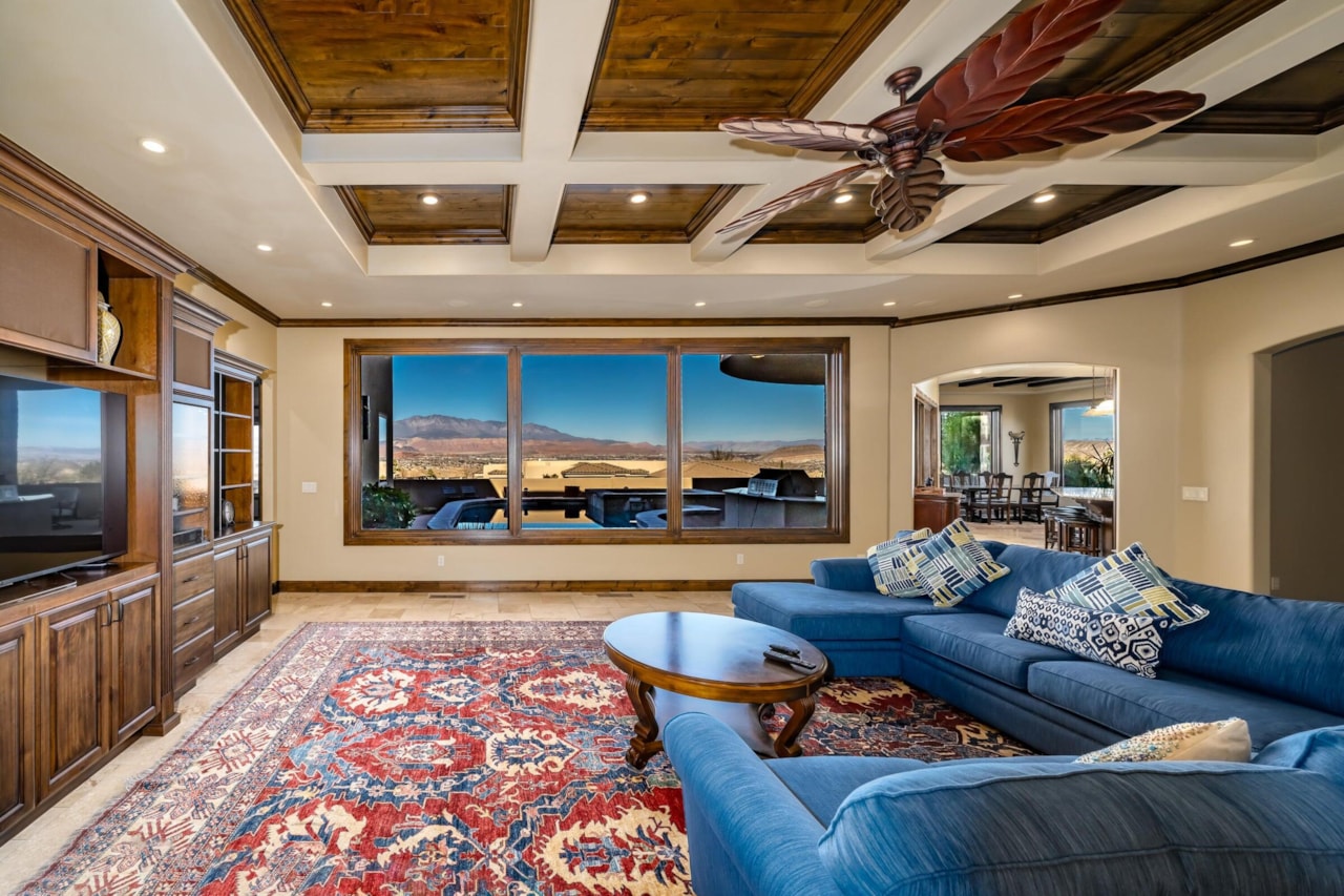 2018 E Opal Way St George, UT 84790 home for sale, MLS#25-264768 - Erika Rogers Photo 29