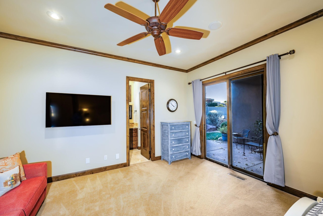 2018 E Opal Way St George, UT 84790 home for sale, MLS#25-264768 - Erika Rogers Photo 47