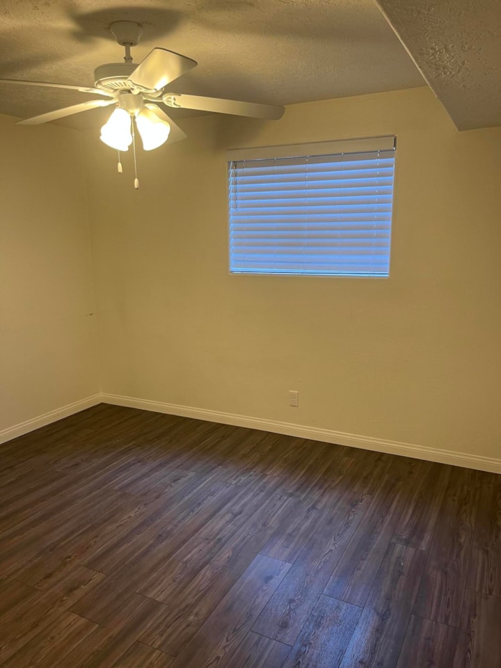 524 S 200 ST E #3 St George, UT 84770 home for sale, MLS#25-263252 - Erika Rogers Photo 25