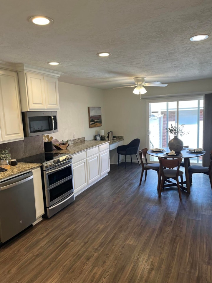 524 S 200 ST E #3 St George, UT 84770 home for sale, MLS#25-263252 - Erika Rogers Photo 4