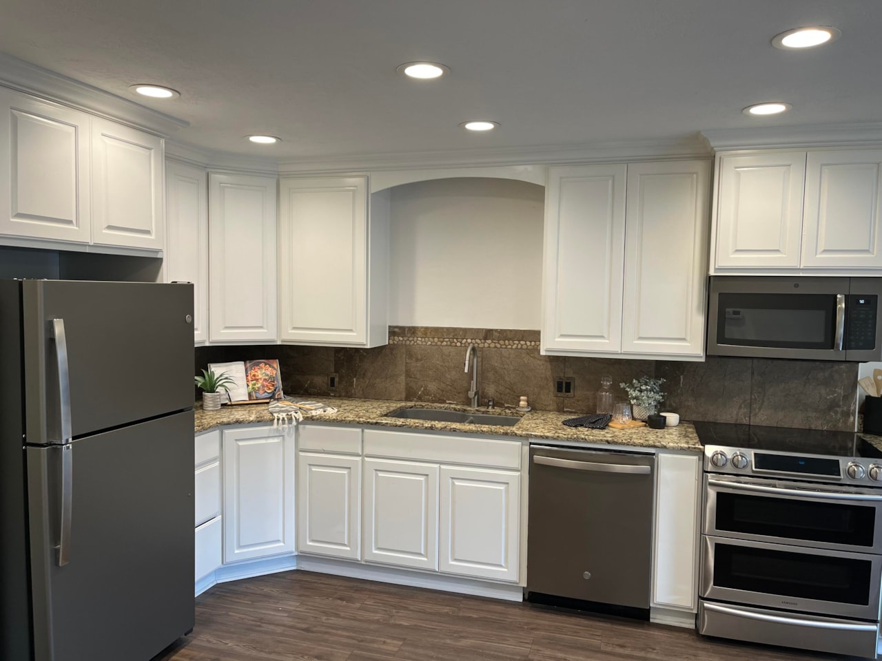 524 S 200 ST E #3 St George, UT 84770 home for sale, MLS#25-263252 - Erika Rogers Photo 6