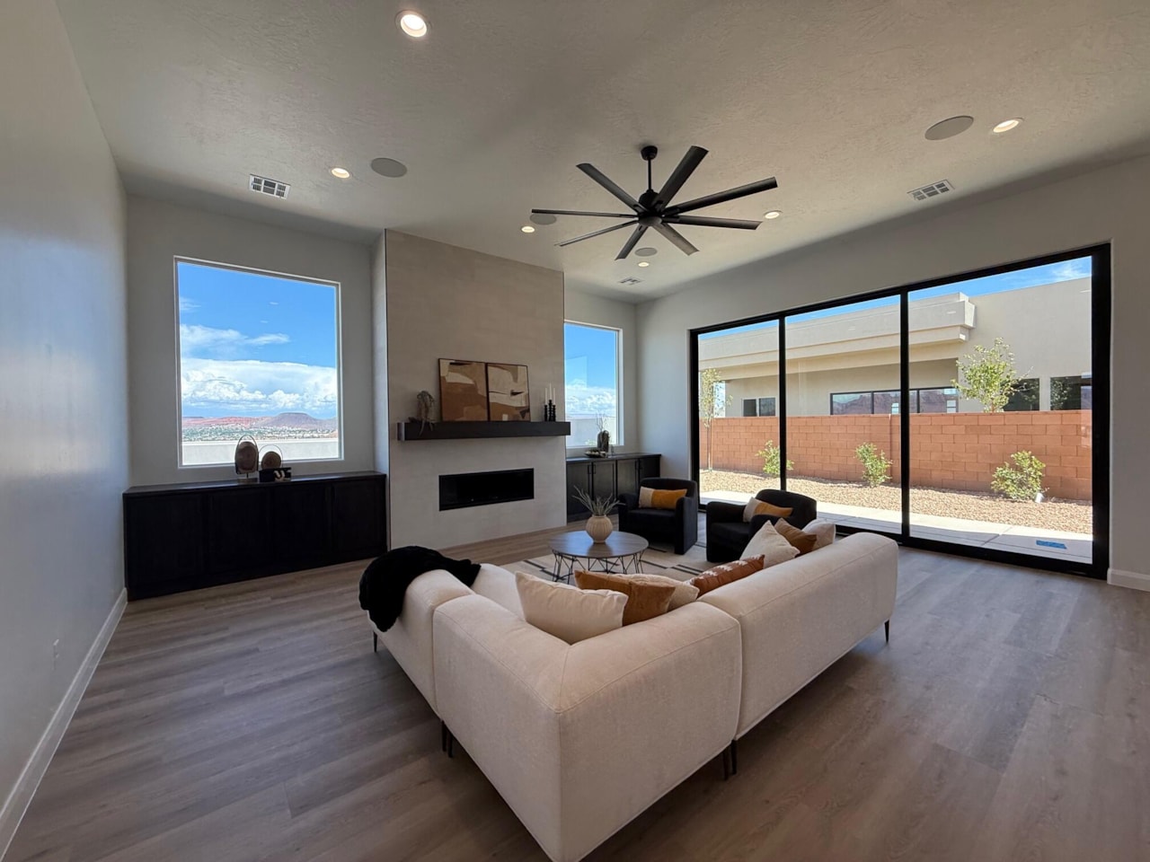 3069 W Platani Trl St George, UT 84770 home for sale, MLS#25-260798 - Erika Rogers Photo 11