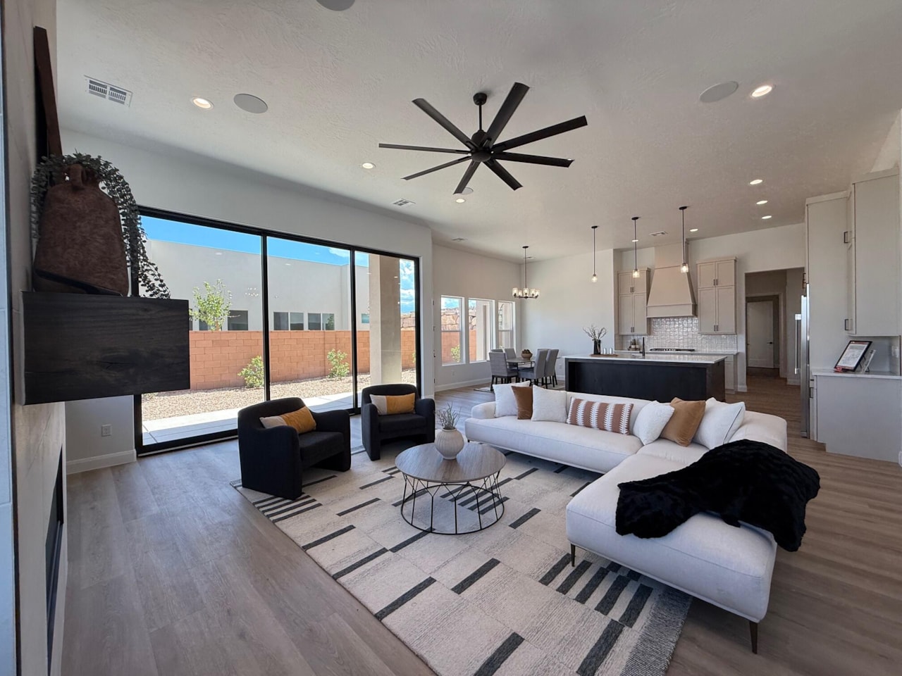 3069 W Platani Trl St George, UT 84770 home for sale, MLS#25-260798 - Erika Rogers Photo 14