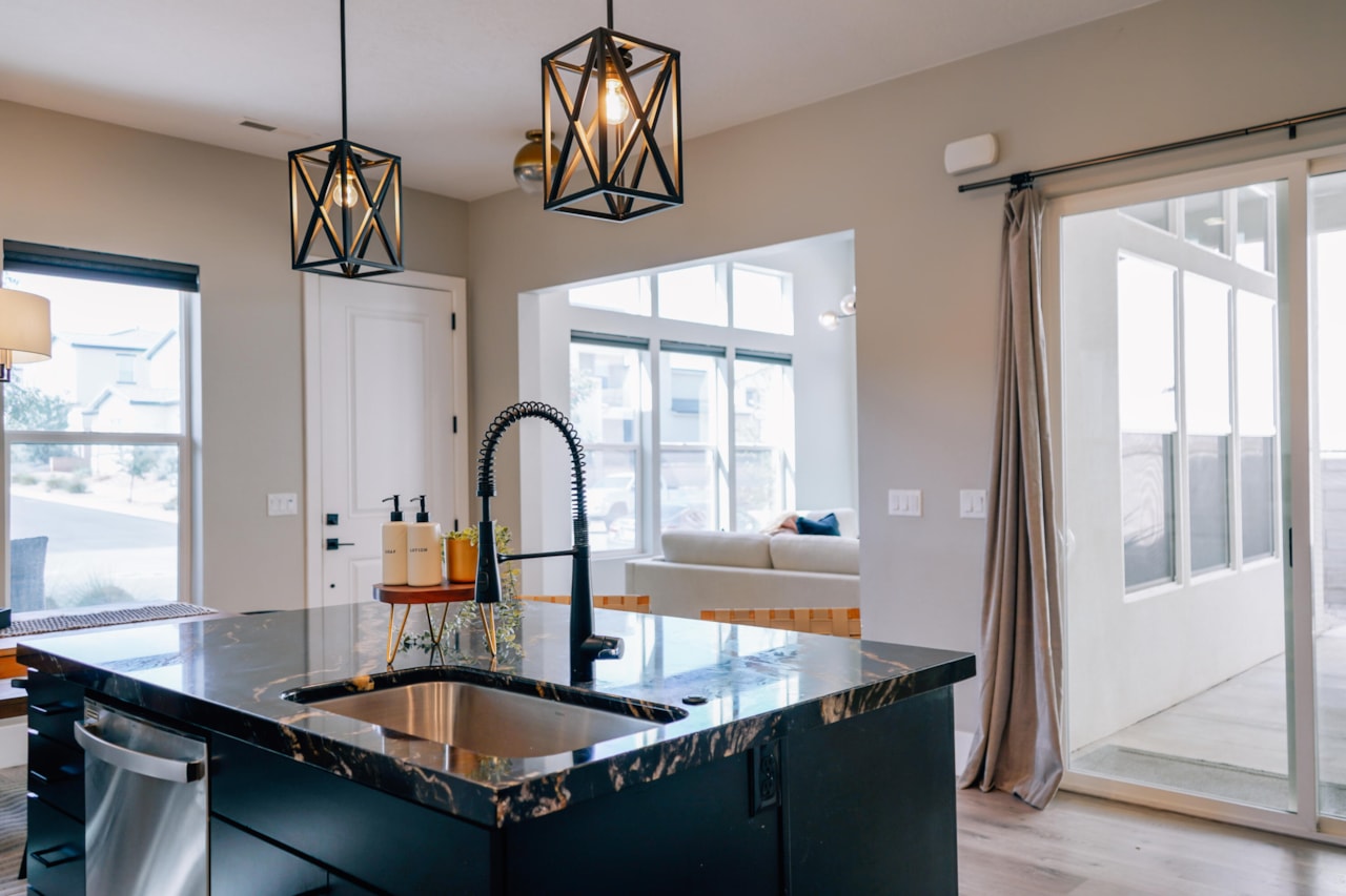 760 W Claystone DR St George, UT 84790 home for sale, MLS#25-264821 - Erika Rogers Photo 10