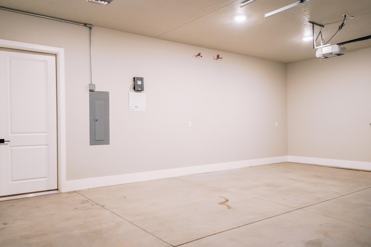 760 W Claystone DR St George, UT 84790 home for sale, MLS#25-264821 - Erika Rogers Photo 41